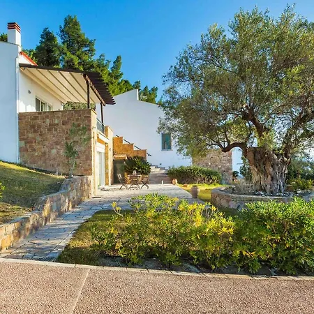 Melita's Sea View Villa *
